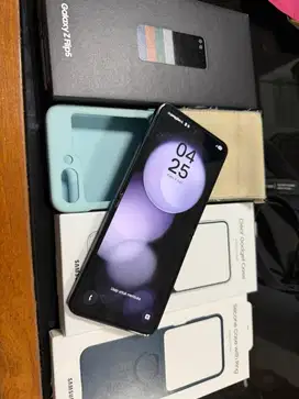 Samsung Z flip5 512Gb Samsung Care+ Rasa Baru