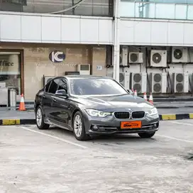 BMW 320i Sport LCI 2018 abu automatic