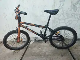 Sepeda anak Wimcycle Blade 20inch