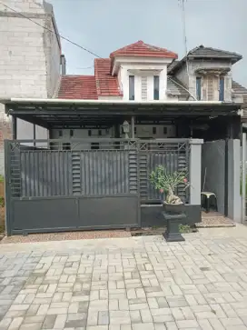 Di jual rumah bagus dalam cluster di jatisari bekasi