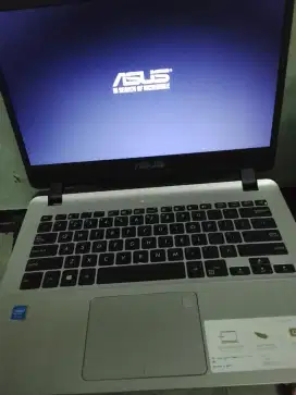 Laptop Asus A407m HDD 1Tb-Ram 4Gb