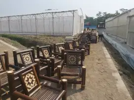 Kursi bambu anyaman