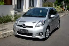 Yaris S Limited Matic 2012. Yaris. S. Lmt. AT
