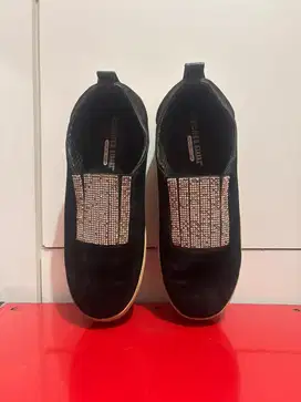 Sepatu Skechers Dazzle Slip On