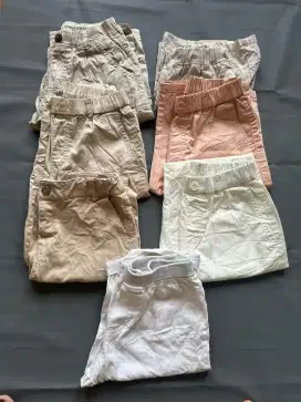 Celana cinos anak banyak warna kondisi masih super bagus banget