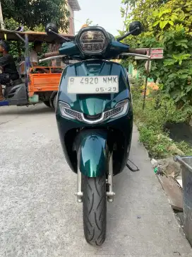 STYLO 160 ( ABS ) 2025 LIKE NEW.