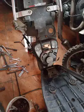 Sperpate tornado ada jok tolkit shock belakang ban velg depan stangdll