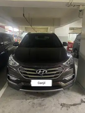 Jual santafe diesel limited edition low km