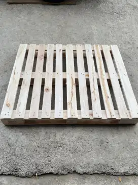 Palet Kayu Kuat / Tatakan Barang