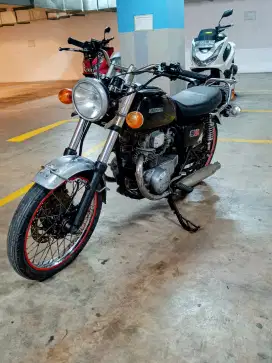 Honda CB 200 CC 2 slinder tahun 1975