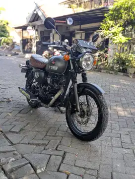Kawasaki W175 Cafe motor simpanan