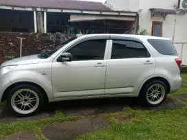 Di jual daihatsu terios