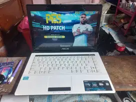 ASUS A43E INTEL i3 RAM 10 GB SSD+HDD FULLGAMING