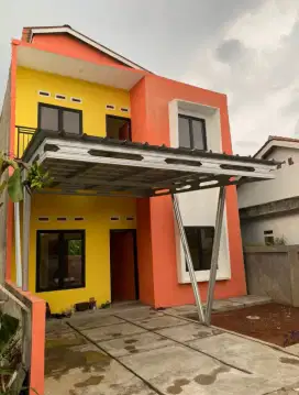 Rumah 2lantai KPR/Cash Ready siap Huni posisi hook