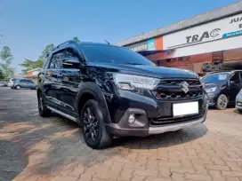 LOW KM!! SUZUKI XL7 1.5 ALPHA HYBRID MATIC 2023 HITAM KM 28RB