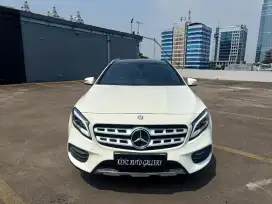 Mercedes Benz GLA200 AT 2017