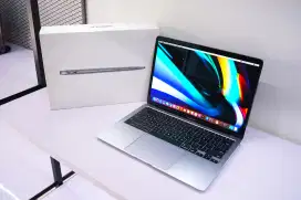MacBook Air 2020 13inch.CORE i3.RAM8GB.SSD128GB