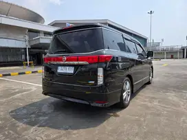 Nissan Elgrand 2010 Bensin