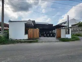 Tempat Usaha Hook Strategis Dekat Kampus UMS Solo