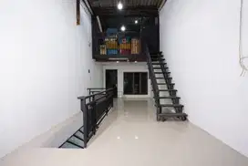 RUKO PINGGIR JALAN RAYA KHM MANSYUR DEKAT PASAR JEMBATAN LIMA