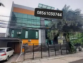 Gedung 3 lantai 3 menit dr Pondok indah mall kebayoran baru 17m nego