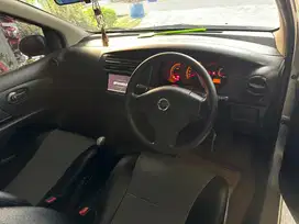 Nissan Livina SV 2012 Bensin
