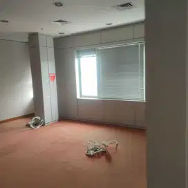 DISEWAKAN GEDUNG EX-BANK – SIAP PAKAI