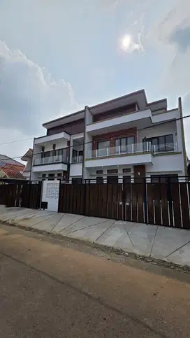 Jual Cepat  Rumah 2 Unit Brand New Nusaloka BSD