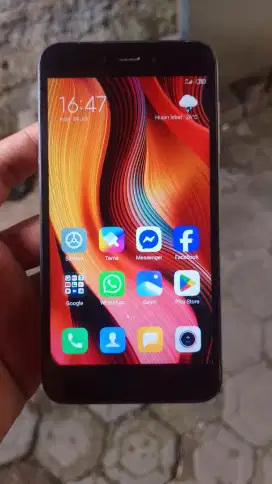 Xiaomi redmi 5a 4G 2/16 layar 5 inchi mulus
