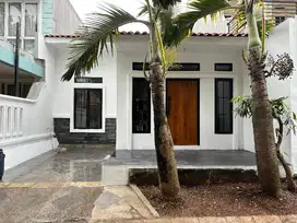 RUMAH CIBUBUR KOMPLEK TAMAN KENARI