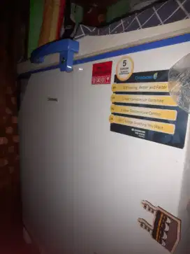 Dijual freezer seken harga 1.300.000