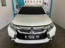 Dijual cepat pajero sport dakar 4x2 at 2018 super