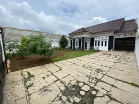 Turun Harga Villa Dijual Luas Cisaat Sukabumi Asri ada kolam Ikan
