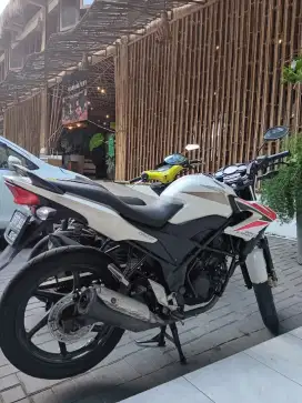 Jual motor CB 150 R 2015