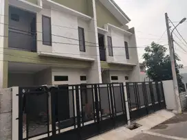 Rumah Scandinavian Dekat McDonald Cipayung