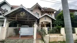 Rumah di jalan utama kemang Pratama 2 Bekasi