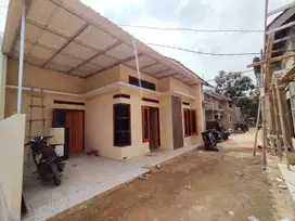 Lokasi pinggir jalan free canopi..