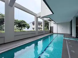 Rumah Mewah Full Furnish + Kolam Renang, Bar & Garasi 2 Mobil - BSD