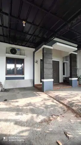Rumah 1½ Lantai Siap Huni di Cluster Aralia, Harapan Indah