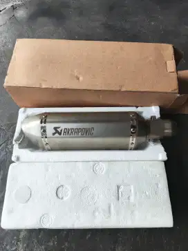 Knalpot Akravopic Made in Thailand kondisi 99 cocok buat semua motor