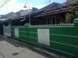 Dijual Rumah strategis komplek Cibolerang Bandung kota