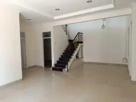 Disewakan/Dijual Rumah siap Huni Singgasana Pradana Bandung Kota