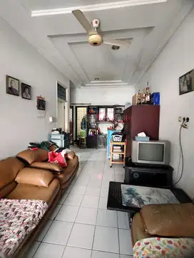 Hot sale rumah danau Sunter siap huni 2 lantai hanya 2.5m-an