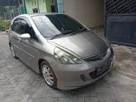 Dijual cepat honda jazz 2008