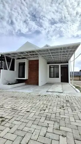 Ready Stock Cihanjuang Atas Rumahnya Bagus