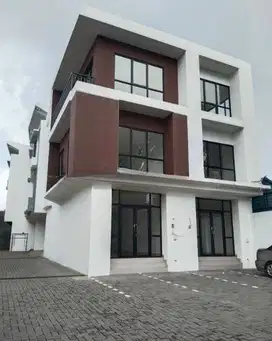 RUMAH BRAND NEW MURAH DI MENTENG AREA SELANGKAH KE ST MANGGARAI
