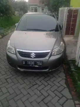 Di jual mobil Suzuki Baleno 2008