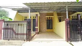 Rumah baru, nyaman, strategis dan bebas banjir