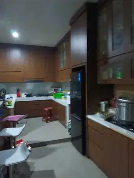 Dijual rumah 2 lt di Taman Royal 1 Tangerang.   LT 132,5 LB 200