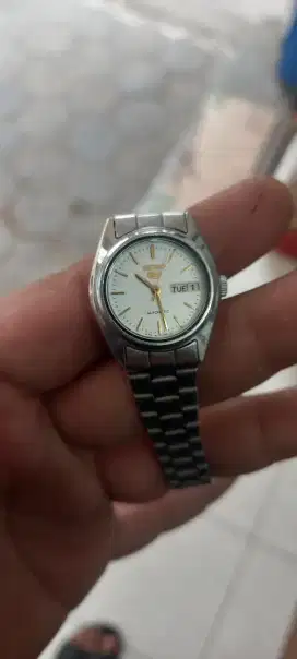 Seiko 5 automatic wanita